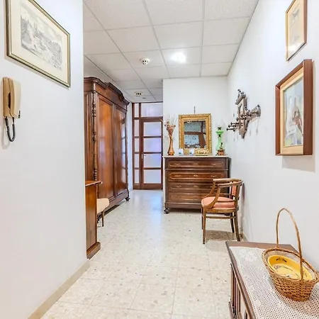 - Center - Regina Margherita أولبيا