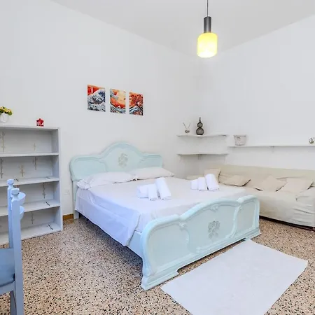 Lägenhet - Center - Regina Margherita Olbia